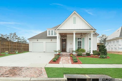 7416 Chennault Way, Baton Rouge, LA, 70818-5854 | Card Image