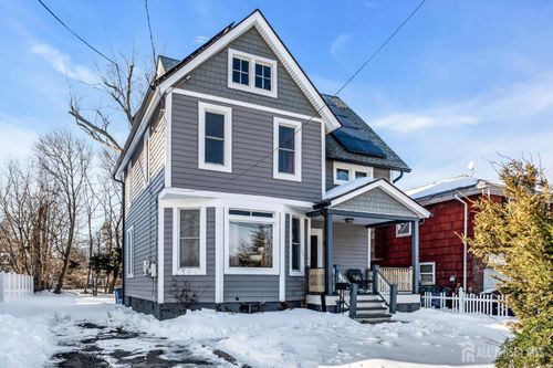 589 Mountain Ave, Bound Brook, NJ, 08805-1719 | Card Image