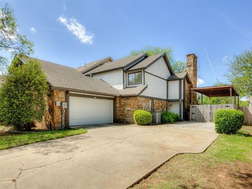 907 Leisure Dr, Midwest City, OK, 73110-3969 | Card Image