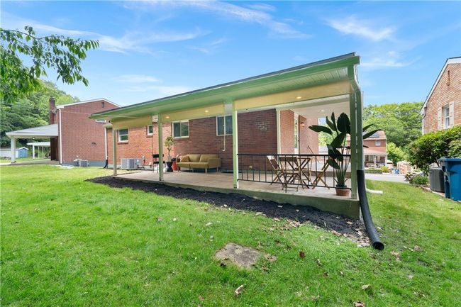 127 Greenview Dr, House other with 4 bedrooms, 2 bathrooms and null parking in Verona PA | Image 24