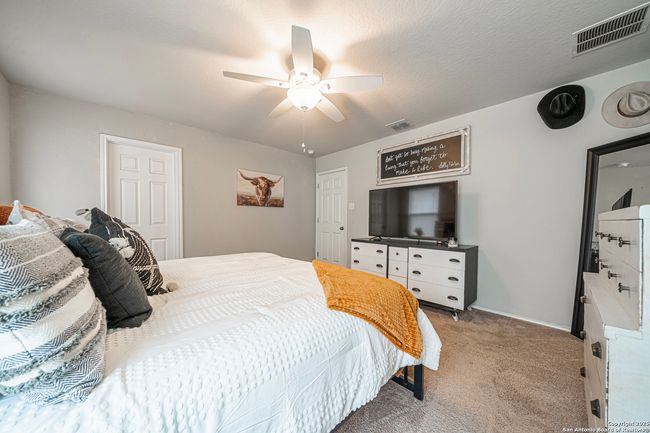 14616 Stable Spgs, House other with 4 bedrooms, 2 bathrooms and null parking in Elmendorf TX | Image 23