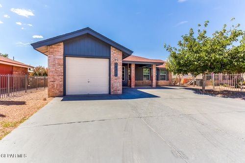 14217 Thayer Pease Ave, Horizon City, TX, 79928-6949 | Card Image