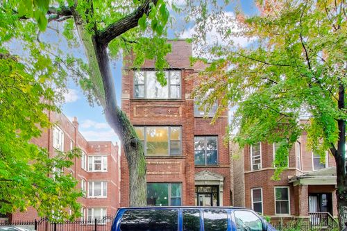 apt-2f-862 N Mozart St, Chicago, IL, 60622-4421 | Card Image