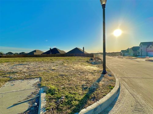 700 Broken Bow Ln, Cleburne, TX, 76033-4056 | Card Image