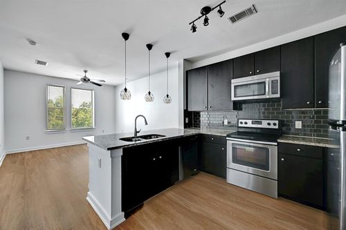 unit-4023-1900 Barton Springs Rd, Austin, TX, 78704-1376 | Card Image