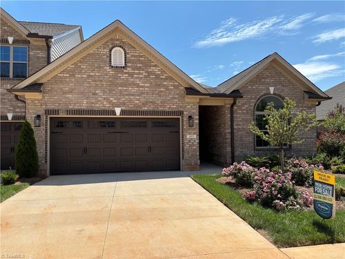 1053 Beechcraft Dr, Mebane, NC, 27302-9988 | Card Image
