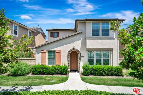 24266 Verdugo Cir, Valencia, CA, 91354-4400 | Card Image