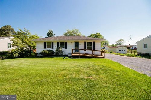 349 Maple Ave, Timberville, VA, 22853-9713 | Card Image