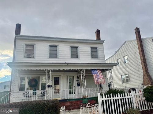 134 S Middle St, FRACKVILLE, PA, 17931-1821 | Card Image