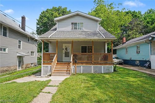 811 E Crosier St, Akron, OH, 44306-1509 | Card Image