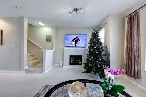 180-2729 158 St, Surrey, BC, V3Z1P4 | Card Image