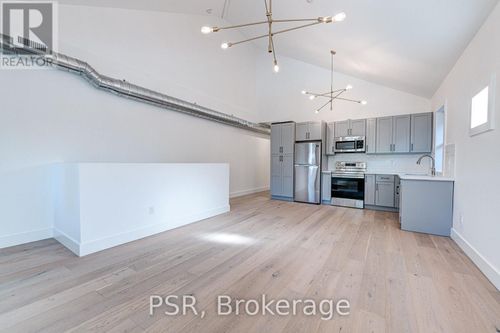 main-87 Hammersmith Avenue, Toronto (The Beaches), ON, M4E2W3 | Card Image