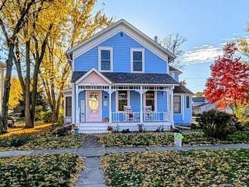 602 S Oak St, Lake City, MN, 55041-1744 | Card Image