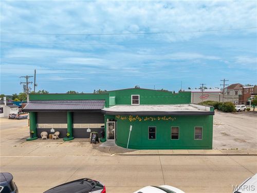 119 N Jackson St, Perryville, MO, 63775-1335 | Card Image