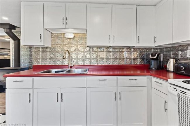 38 Macpherson Cres, House other with 3 bedrooms, 1 bathrooms and 7 parking in Kirkfield ON | Image 21