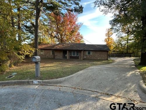 402 Aspen Cir, Tyler, TX, 75703-5001 | Card Image