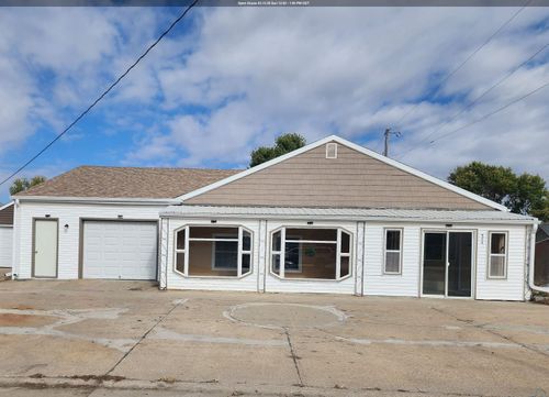 511 5th St, Sloan, IA, 51055-7767 | Card Image