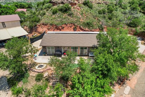 570 Comanche Dr, Buffalo Springs, TX, 79404-1904 | Card Image