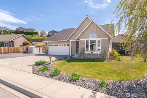 1364 Tractor Loop, East Wenatchee, WA, 98802-9041 | Card Image