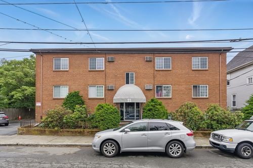 apt-30-21 Central Ave, Everett, MA, 02149-2237 | Card Image