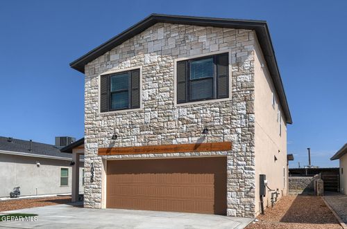 1035 Sidonia Pl, Socorro, TX, 79927-2400 | Card Image
