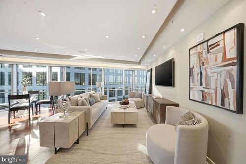 apt-2705-1111 19th St N, ARLINGTON, VA, 22209-1740 | Card Image