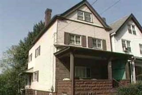 1313 Everett St, Wilkinsburg, PA, 15221-1860 | Card Image