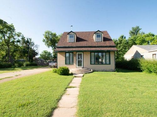 409 W Grand Ave, Hillsboro, KS, 67063-1330 | Card Image