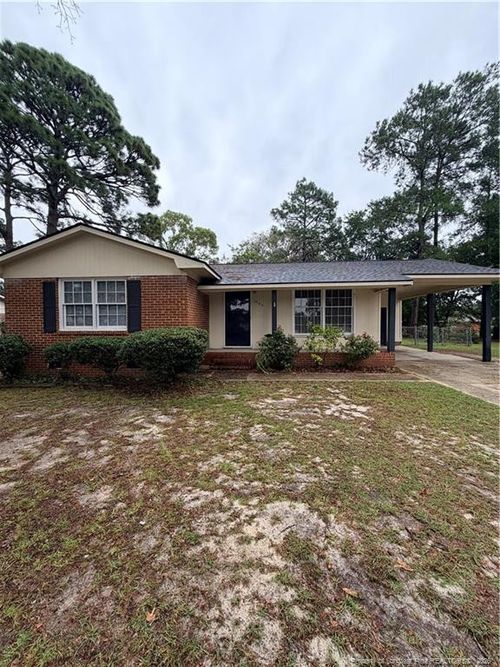 1982 Aspen Cir, Fayetteville, NC, 28304-4965 | Card Image