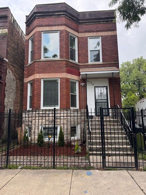 5738 S Carpenter St, Chicago, IL, 60621-1510 | Card Image