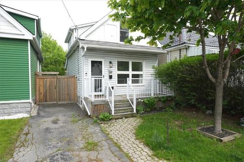 236 Cope St, Hamilton, ON, L8H5B5 | Card Image