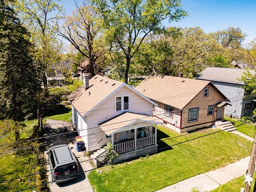 911 Dorchester Ave Sw, Grand Rapids, MI, 49503-4805 | Card Image