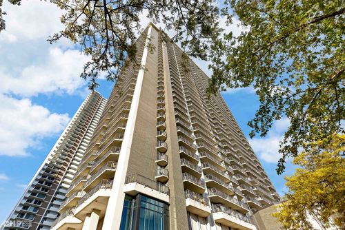 apt-32k-6007 N Sheridan Rd, Chicago, IL, 60660-3066 | Card Image