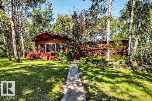 10 - 51119 Range Road 265, House with 5 bedrooms, 2 bathrooms and null parking in Spruce Grove AB | Card Image