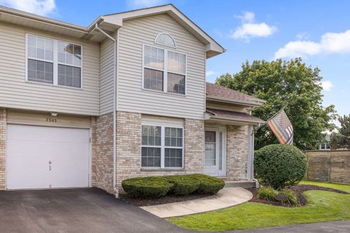 7303-7303 White Ash Dr, Justice, IL, 60458-3105 | Card Image