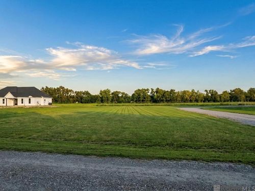 11704 Bayou Tommy Ln, Port Allen, LA, 70767-4683 | Card Image