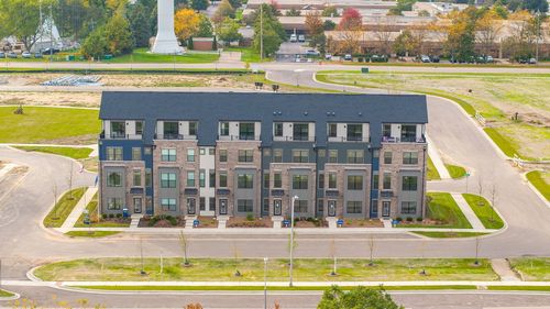 4004-407 Yatra Ave, Naperville, IL, 60540 | Card Image