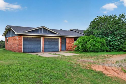 11500 74th St Sw, Minco, OK, 73059-9622 | Card Image