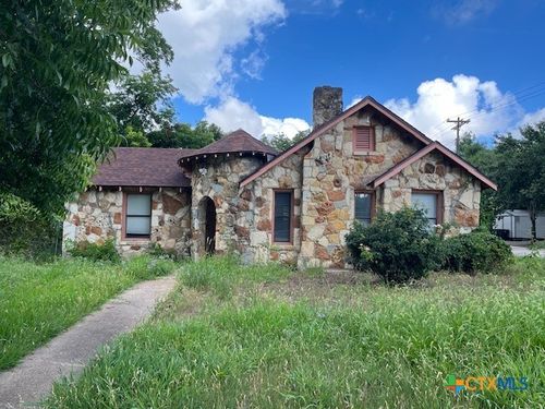 1018 2nd St, Temple, TX, 76501-2615 | Card Image