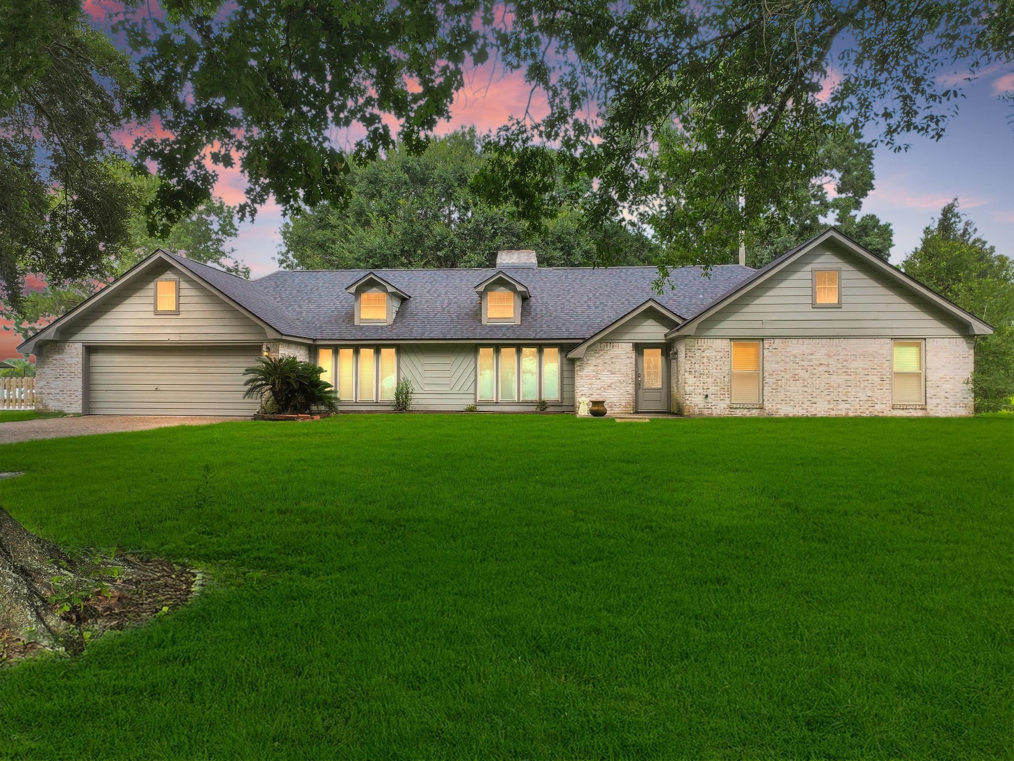 Residential in Winnie