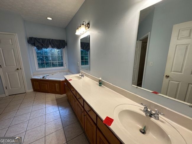 420 Hickory Ridge Dr, House other with 4 bedrooms, 5 bathrooms and 4 parking in Ellijay GA | Image 13