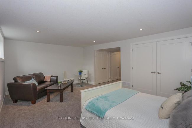 2 - 499 Sophia Cres, Condo with 3 bedrooms, 4 bathrooms and 1 parking in London ON | Image 21