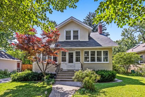 2746 Reese Ave, Evanston, IL, 60201-1361 | Card Image