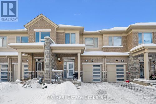 {{alt}} | Card Image