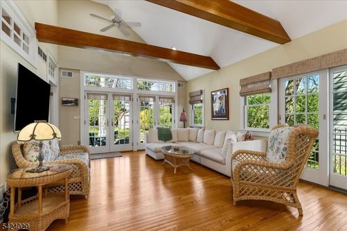 955 Summit Ave, Westfield, NJ, 07090-2630 | Card Image