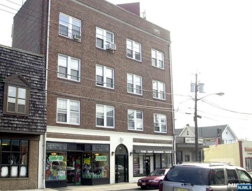 311 Queen Anne, Teaneck, NJ, 07666 | Card Image