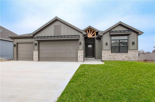 2316 Larkspur Ln, Kearney, MO, 64060-7362 | Card Image