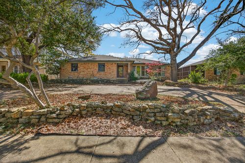 9846 Crestwick Drive, Dallas, TX, 75238 | Card Image