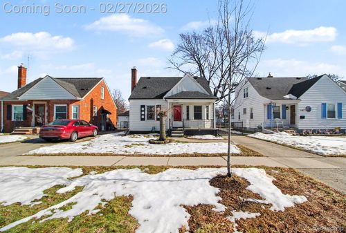 3131 Mckinley St, Dearborn, MI, 48124-3611 | Card Image