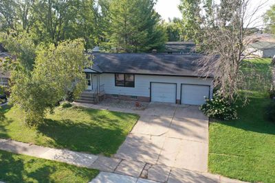 633 Clark Street, House other with 4 bedrooms, 2 bathrooms and null parking in Reedsburg WI | Image 2